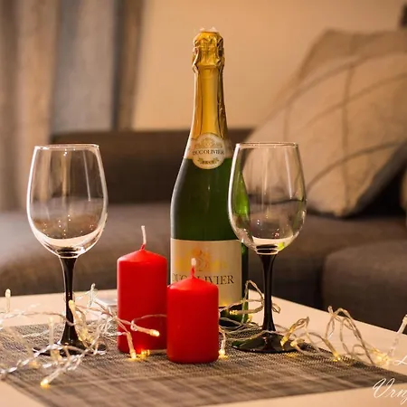 Daire Lepi Jova Sneznik